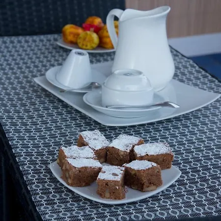 Le Ortensie Bed & Breakfast *
